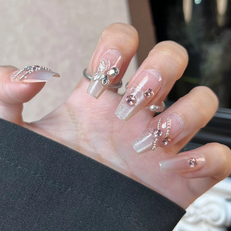 Glamorous Press-On Nail Set with Decorative Gemstone Accents Stornfield