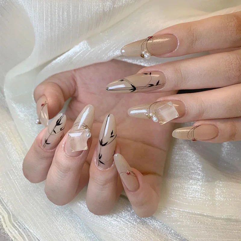 Glamorous Press-On Nail Set with Decorative Gemstone Accents Stornfield