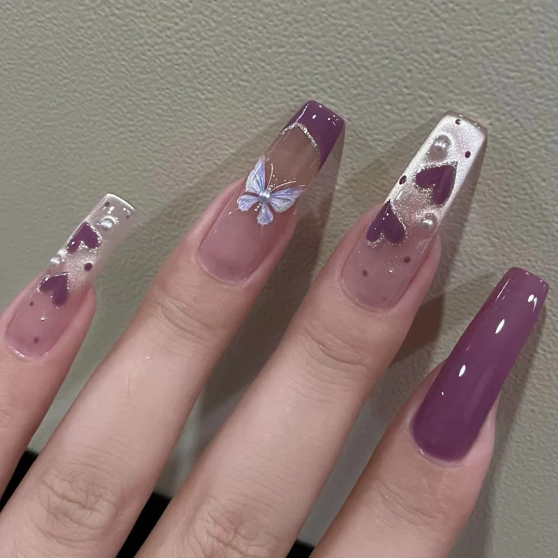 Glamorous Press-On Nail Set with Decorative Gemstone Accents Stornfield
