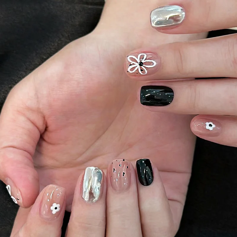 Glamorous Press-On Nail Set with Decorative Gemstone Accents Stornfield