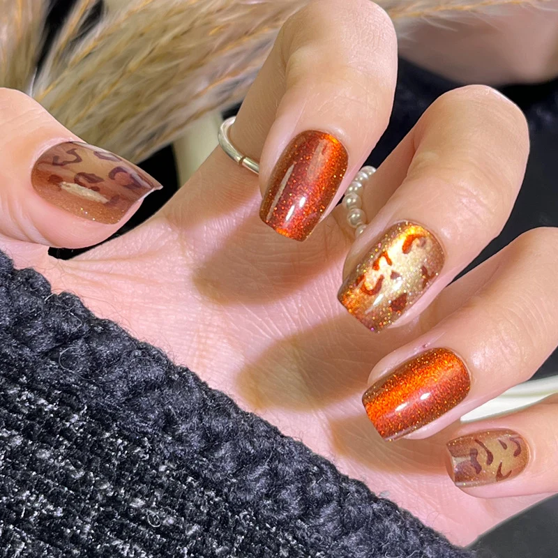 Glamorous Press-On Nail Set with Decorative Gemstone Accents Stornfield