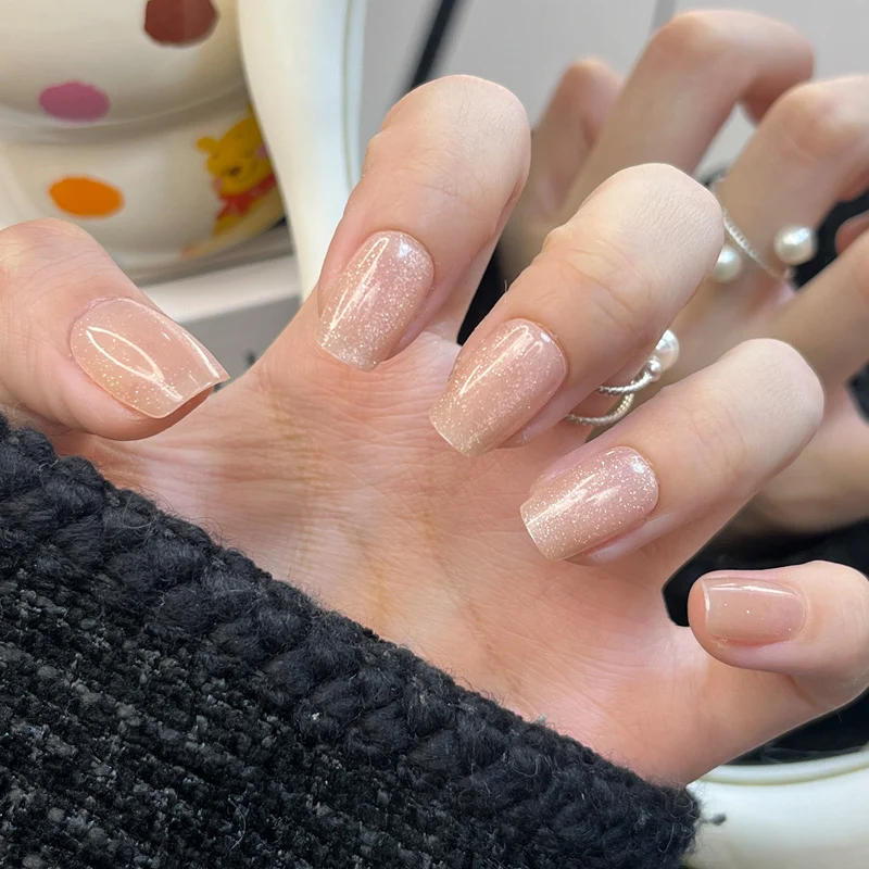 Glamorous Press-On Nail Art Set with Stylish Gemstone Accents Stornfield