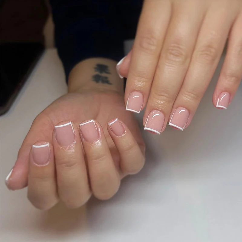 Glamorous Glittery Stiletto Press-On Nails Stornfield