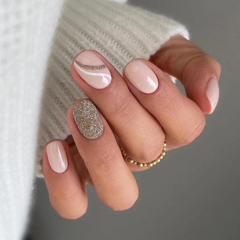 Glamorous Glittery Stiletto Press-On Nails Stornfield