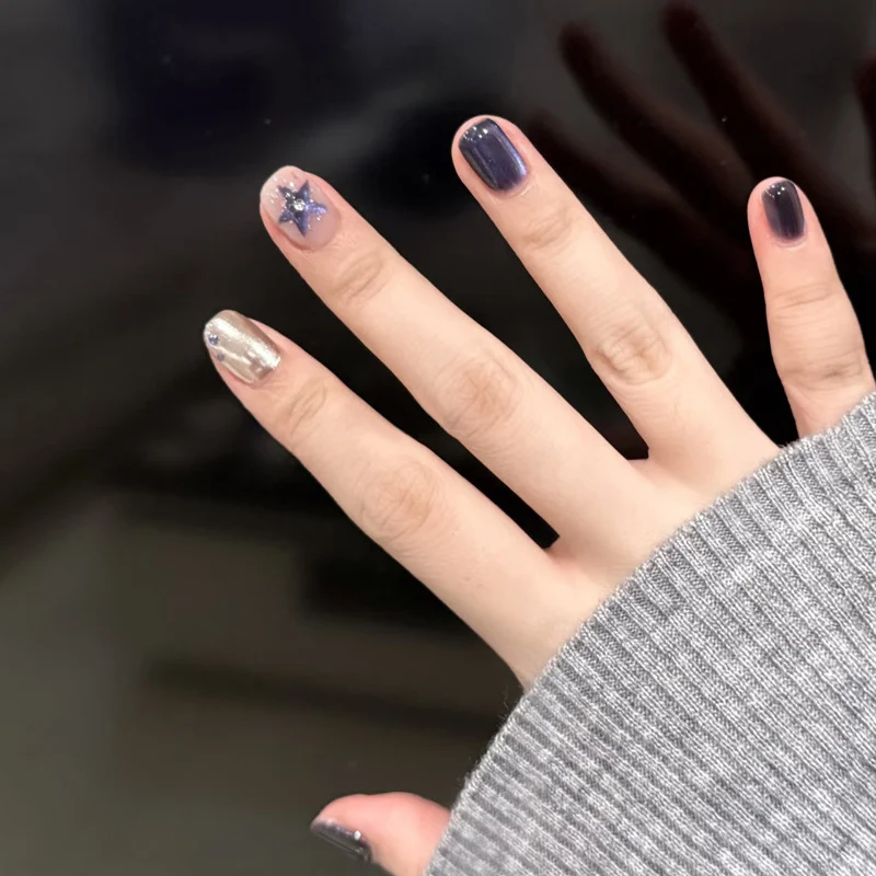 Glamorous Artistic Press-On Nail Set Stornfield