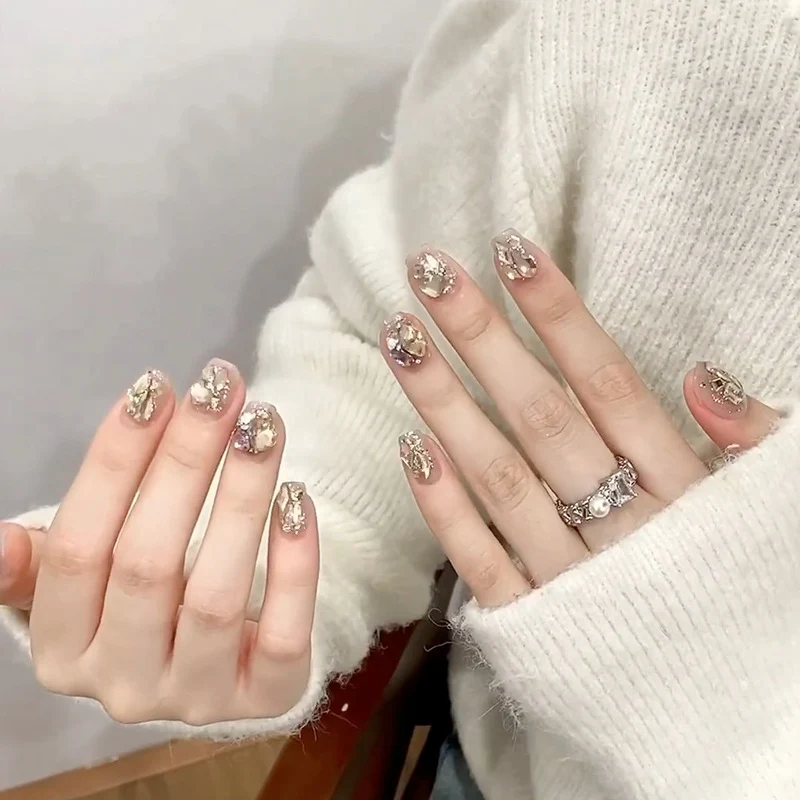 Glamorous 3D Nail Art Press-On Set Stornfield