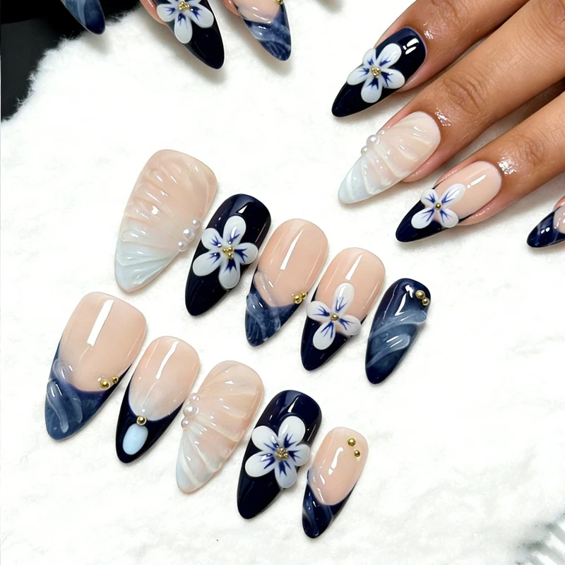 Floral Themed Press-On Nail Set Stornfield