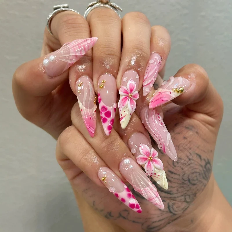 Floral Stiletto Press-On Nail Set with Artistic Design Stornfield