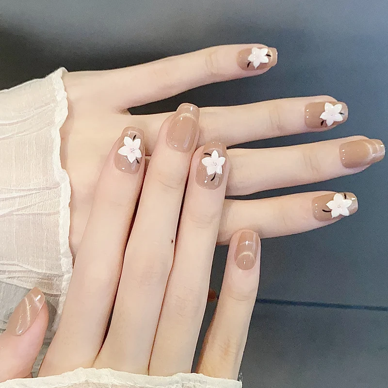 Floral Nail Art Press-On Nails Stornfield