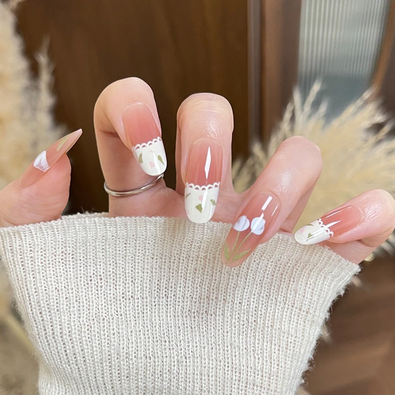 Floral Lace Trim Press-On Nail Art Stornfield