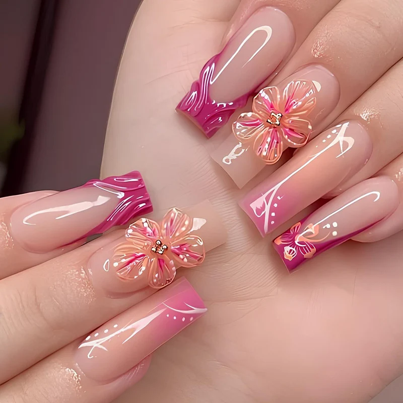 Floral-Embellished Press-On Nails Stornfield