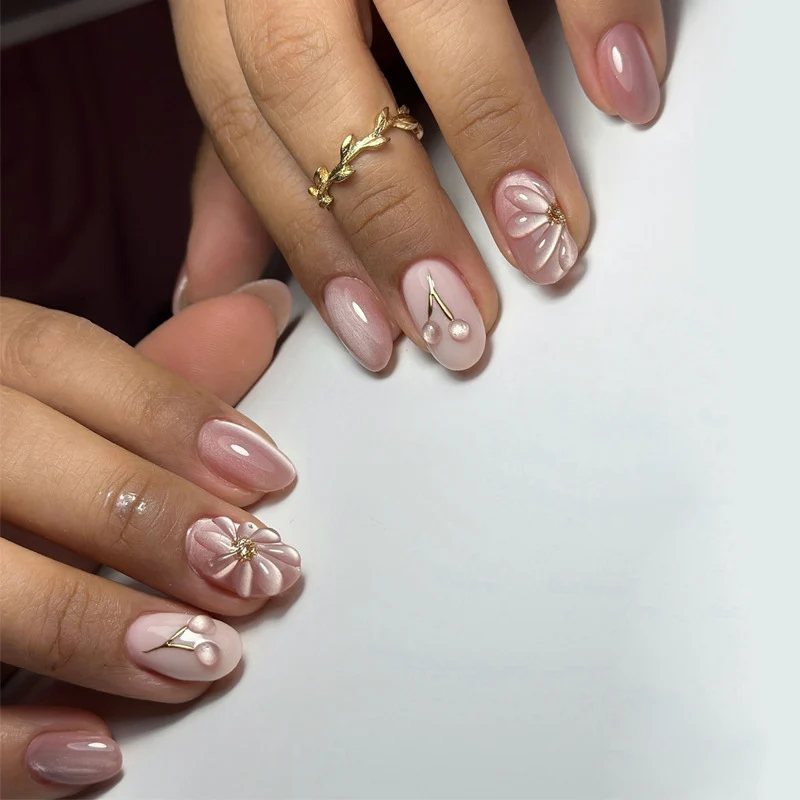 Floral Embellished Press-On Nails Stornfield