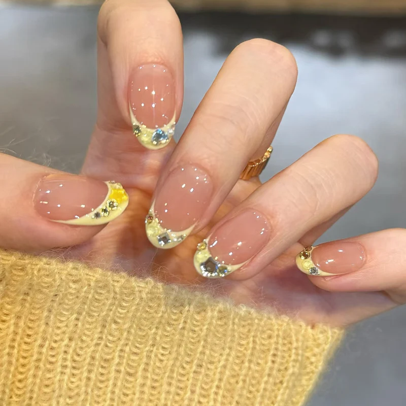 Elegant Press-On Nail Set with Rhinestone and Decorative Tips Stornfield