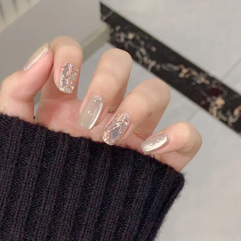 Elegant Press-On Nail Set with Artistic Designs Stornfield