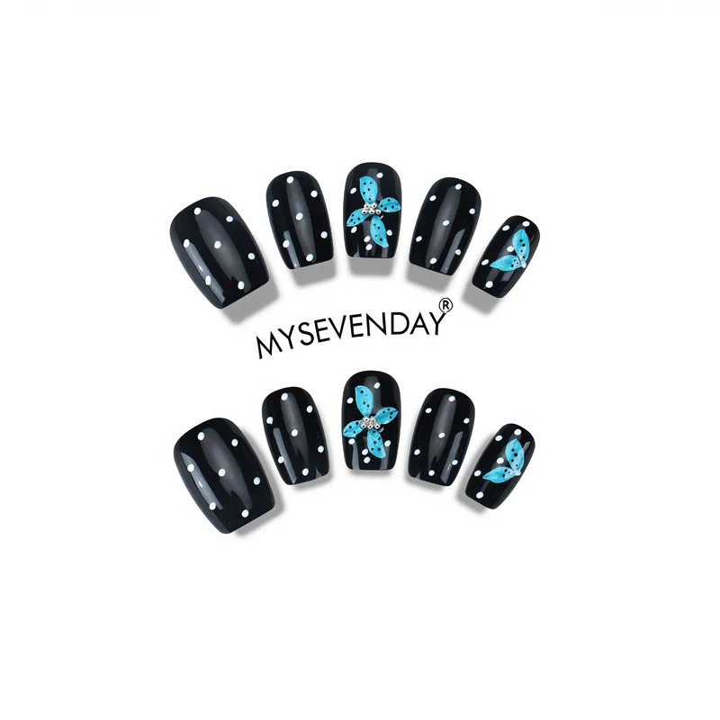 Floral-Embellished Press-On Nail Set Stornfield
