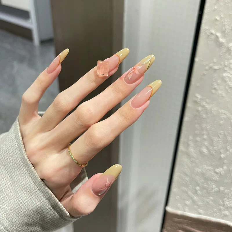 Floral Design Press-On Nails Set Stornfield