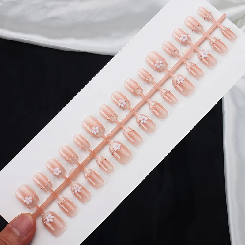 Floral Design Press-On Nail Art Stornfield