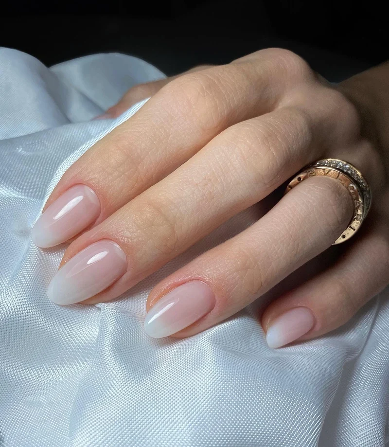 Elegant Ombre Press-On Nails Stornfield