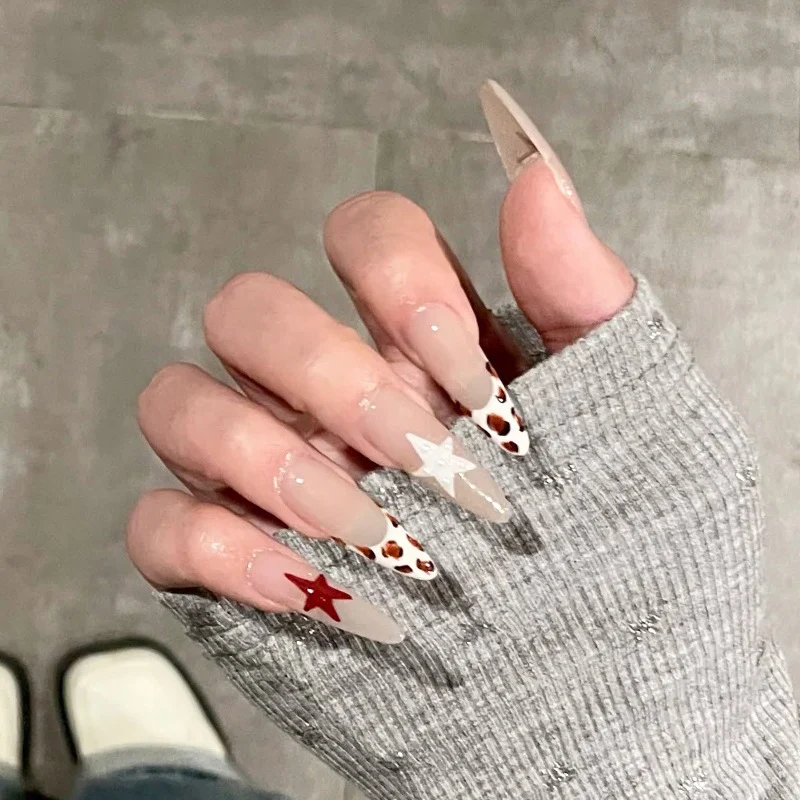 Elegant Nail Art Press-On Nails Stornfield