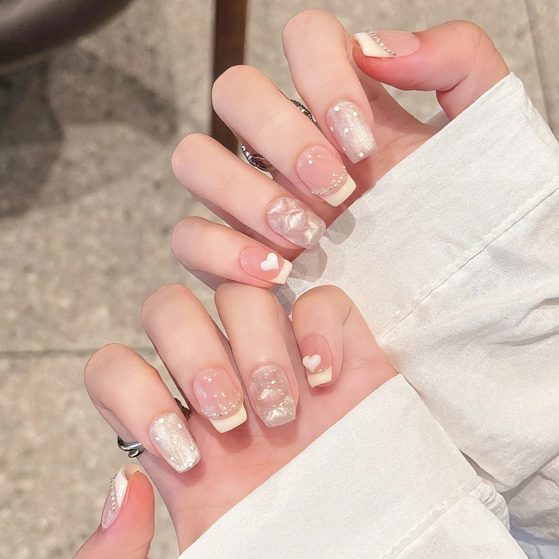 Elegant Heart-Designed Press-On Nails Stornfield