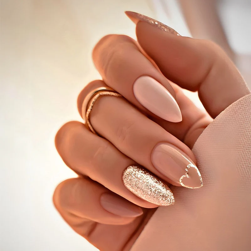 Elegant Heart-Designed Press-On Nail Tips Stornfield