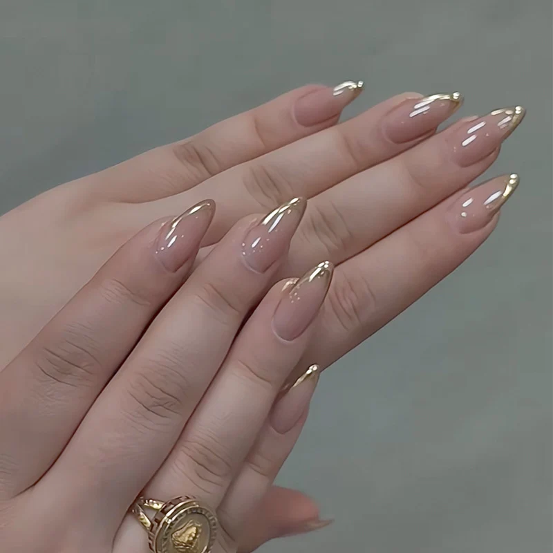 Elegant Heart-Designed Press-On Nail Tips Stornfield
