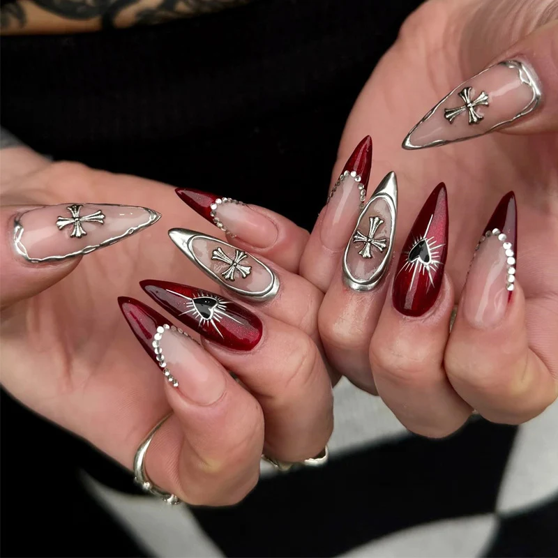 Elegant Heart-Designed Press-On Nail Tips Stornfield
