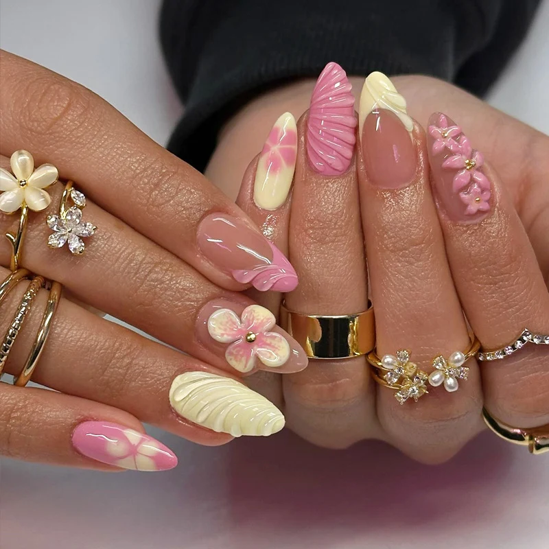 Elegant Heart-Designed Press-On Nail Tips Stornfield