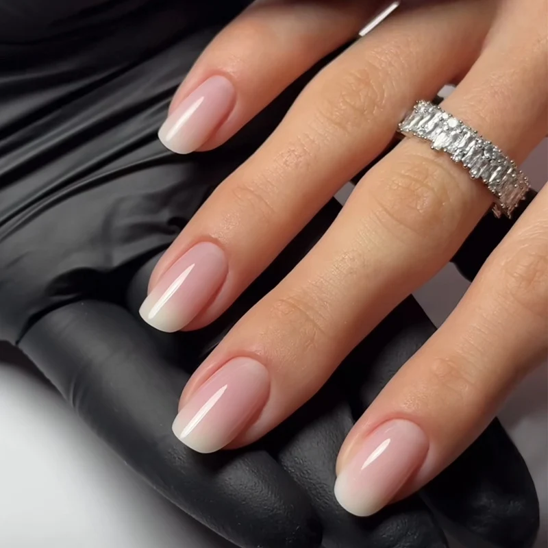 Elegant Heart-Designed Press-On Nail Tips Stornfield