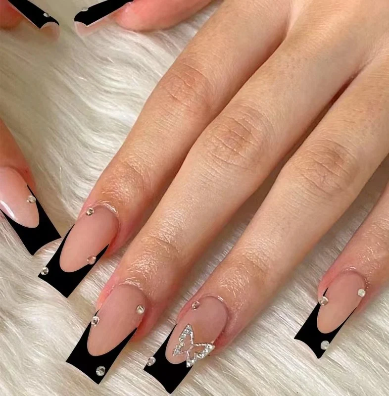 Elegant Heart-Designed Press-On Nail Tips Stornfield