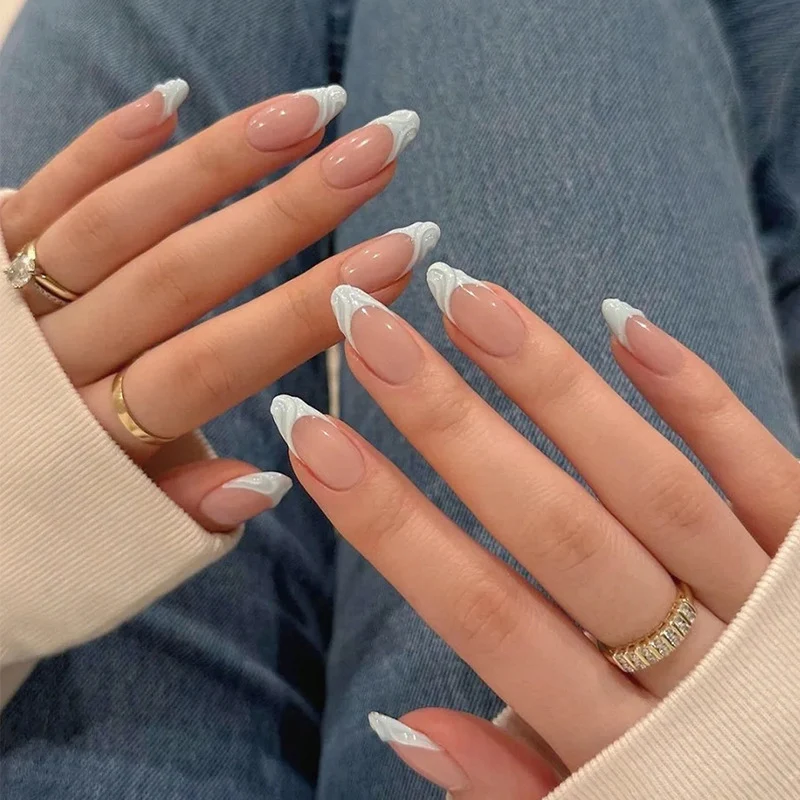 Elegant Heart-Designed Press-On Nail Tips Stornfield