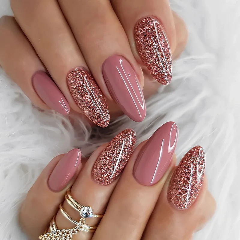 Elegant Heart-Designed Press-On Nail Tips Stornfield