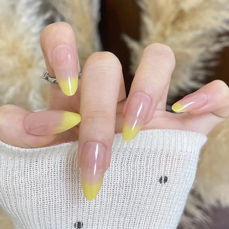Elegant Heart-Designed Press-On Nail Tips Stornfield