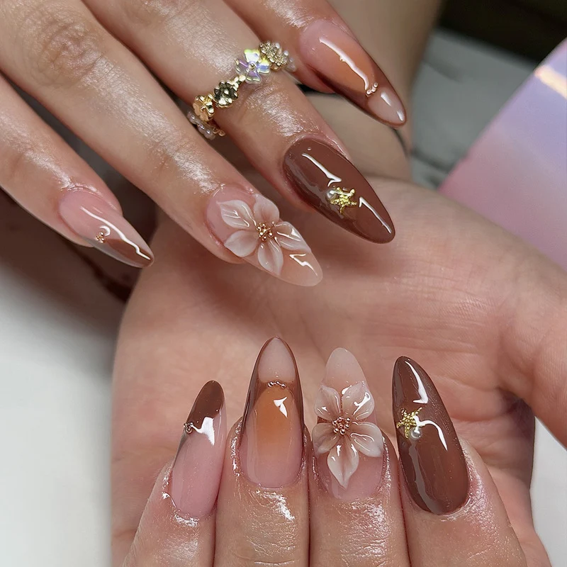 Floral Design Artistic Press-On Nails Stornfield