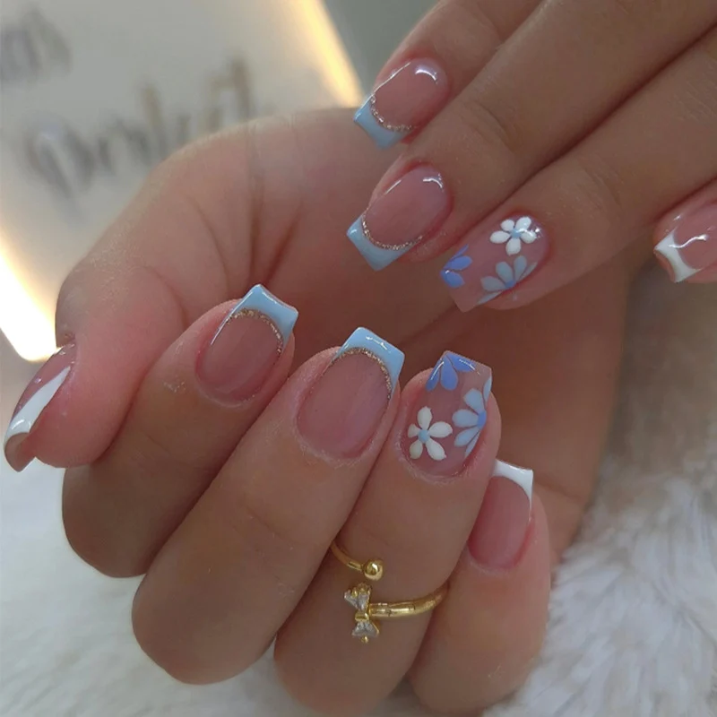 Floral Decorated Press-On Nail Set Stornfield