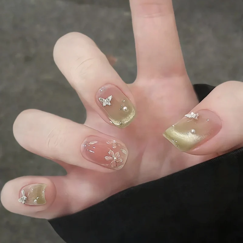 Floral Butterfly Press-On Nail Art Stornfield