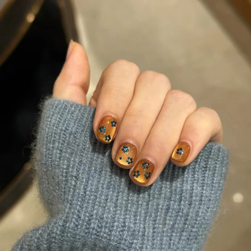 Floral Accent Gel Nail Art Stornfield