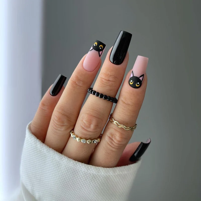 Elegant Stiletto Press-On Nail Art with Rhinestone Accents Stornfield