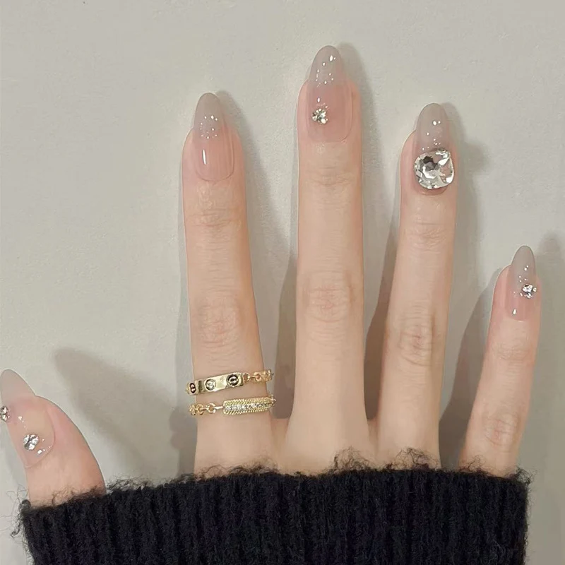 Elegant Statement Nail Art Stornfield