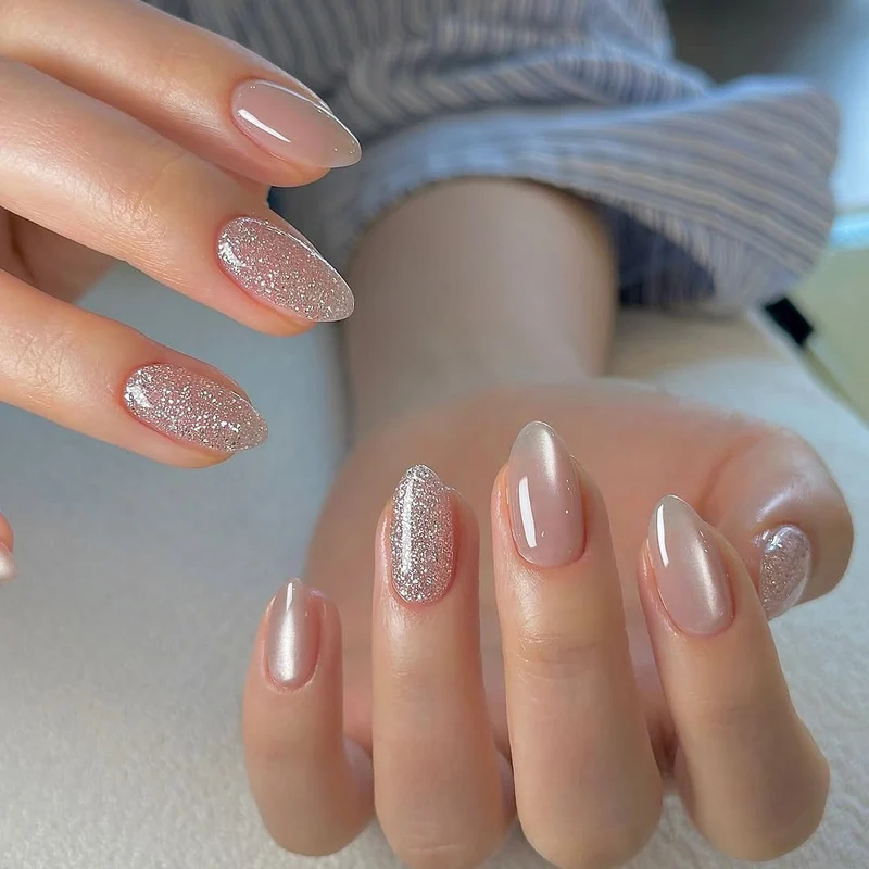 Elegant Sparkling Press-On Nails Stornfield