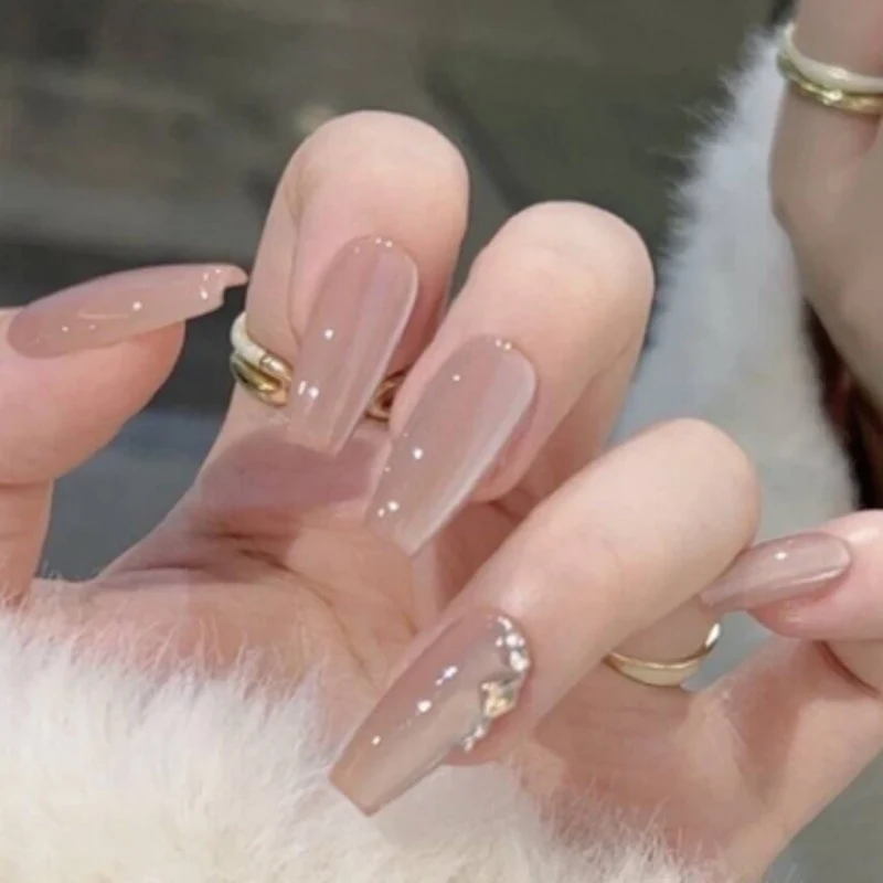 Elegant Sculpted Press-On Nails Stornfield