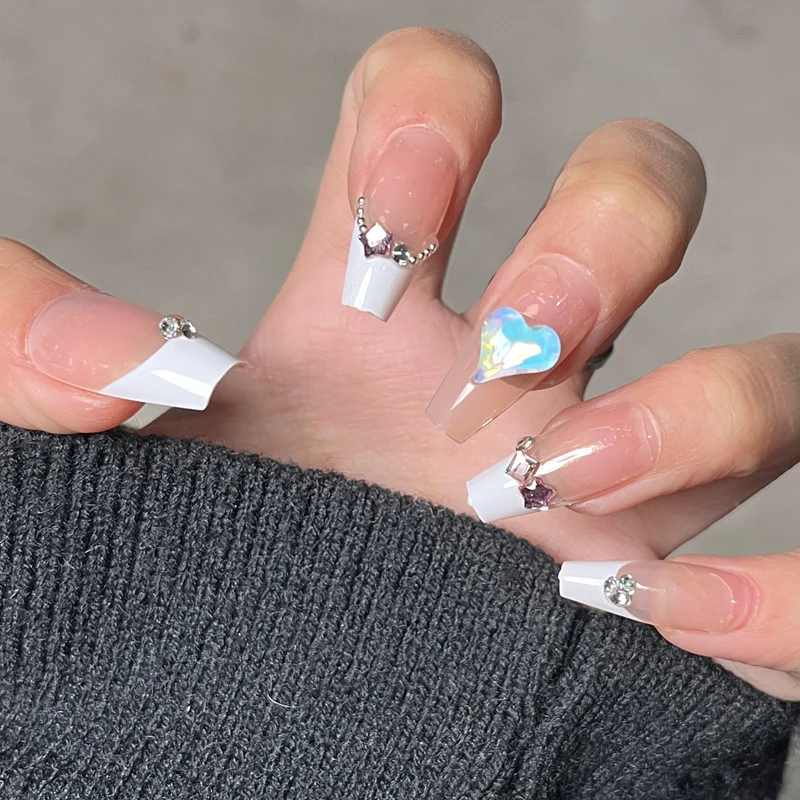 Elegant Press-On Nail Tips with Gold Accents Stornfield