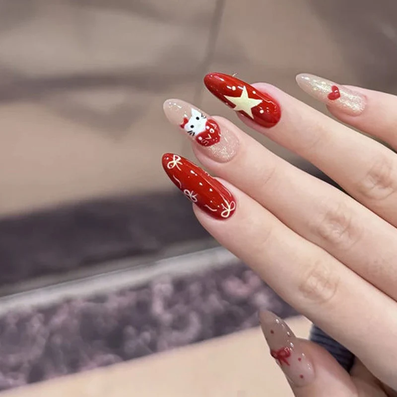 Elegant Press-On Nail Tips with Gold Accents Stornfield