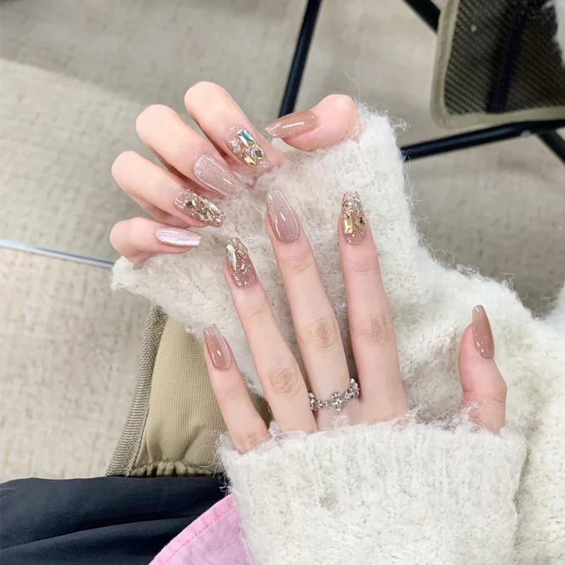 Elegant Press-On Nail Set with Sparkling Accents Stornfield