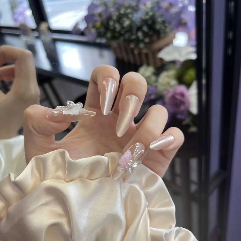 Dekorative Glitzernde Press-On Nail Tips Karnz