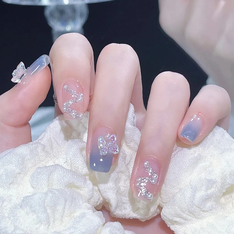 Press-On Nail Design Set with Artistic Holographic Elements Stornfield