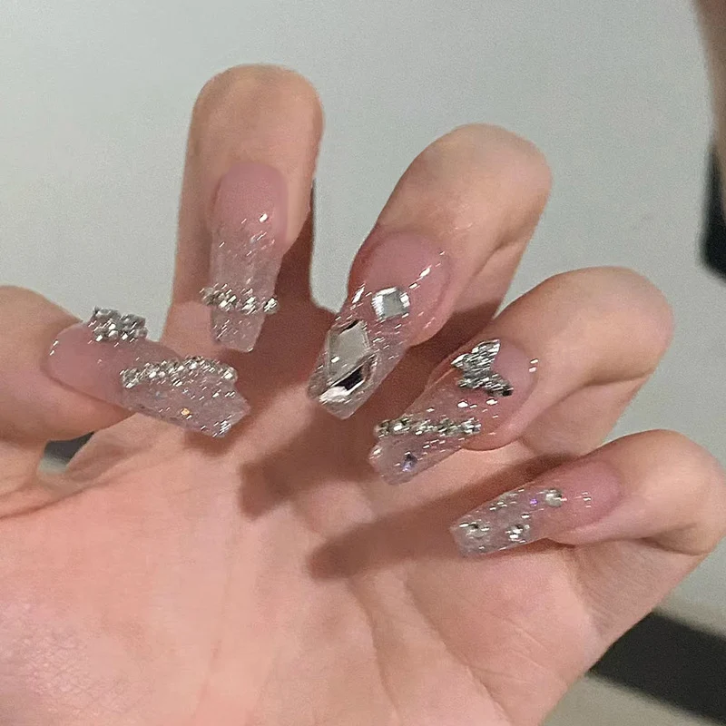 Press-On Nail Design Set with Artistic Holographic Elements Stornfield