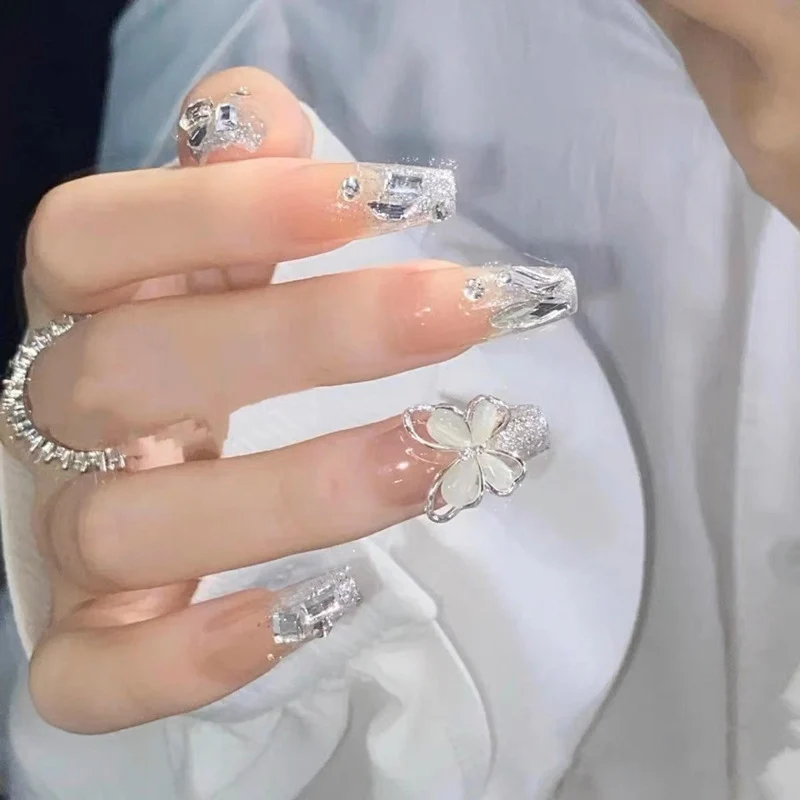 Press-On Nail Design Set with Artistic Holographic Elements Stornfield