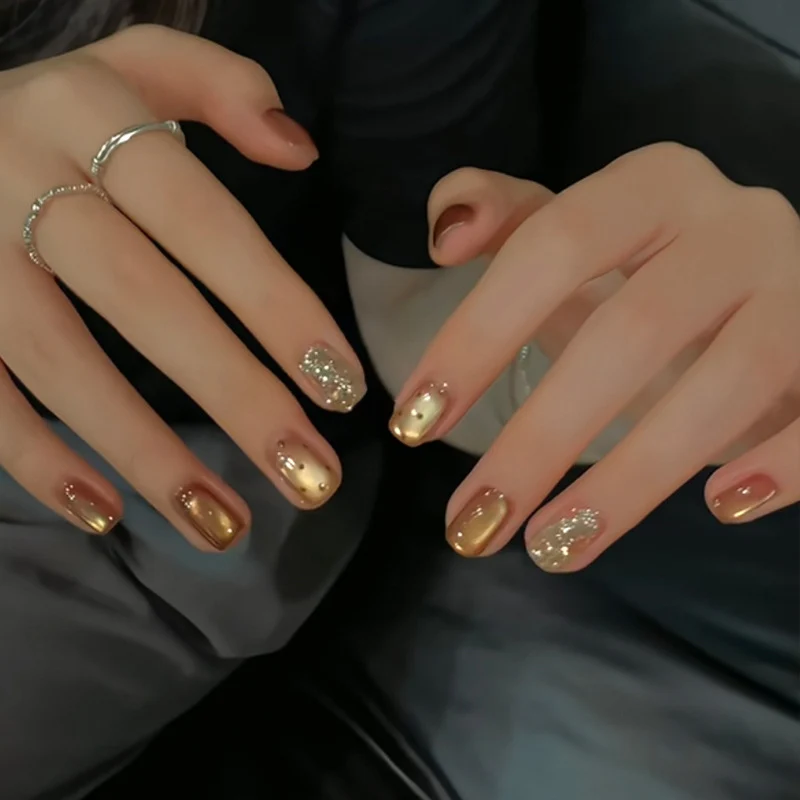 Premium Glittery Press-On Nail Set Stornfield