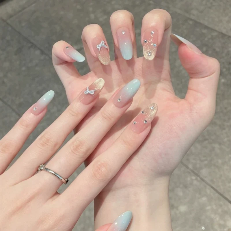 Premium Decorative Press-On Nail Set with Rhinestone Embellishments Stornfield